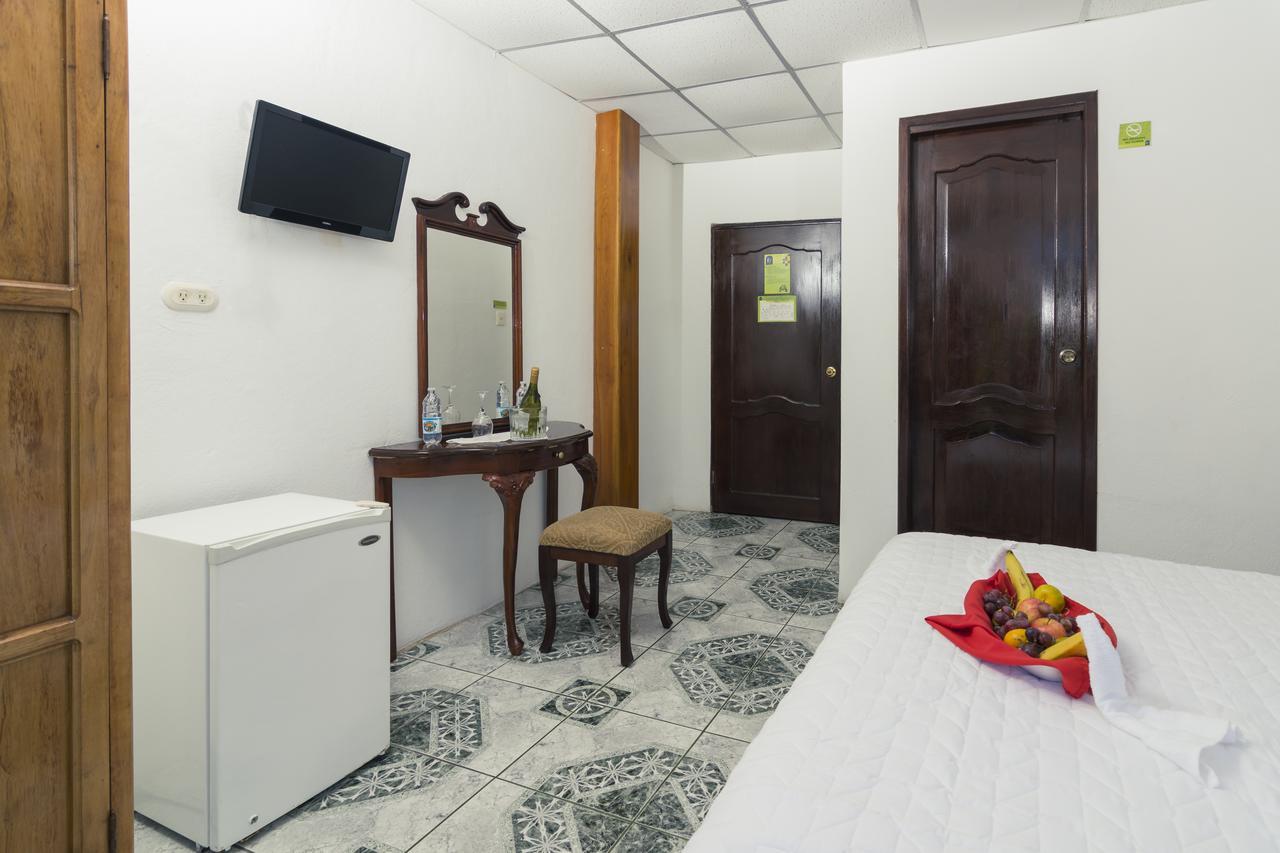 Grand Hotel Lobo De Mar Puerto Ayora  Eksteriør billede
