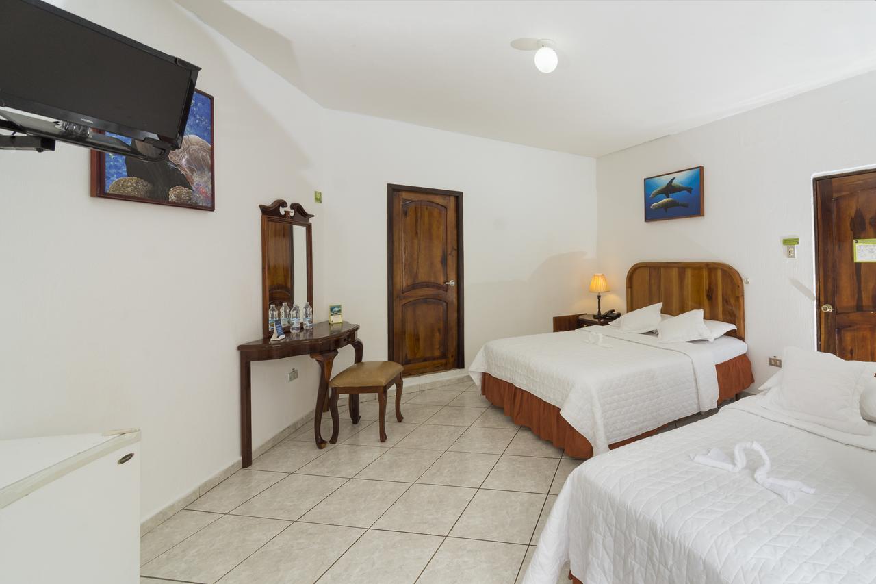 Grand Hotel Lobo De Mar Puerto Ayora  Eksteriør billede
